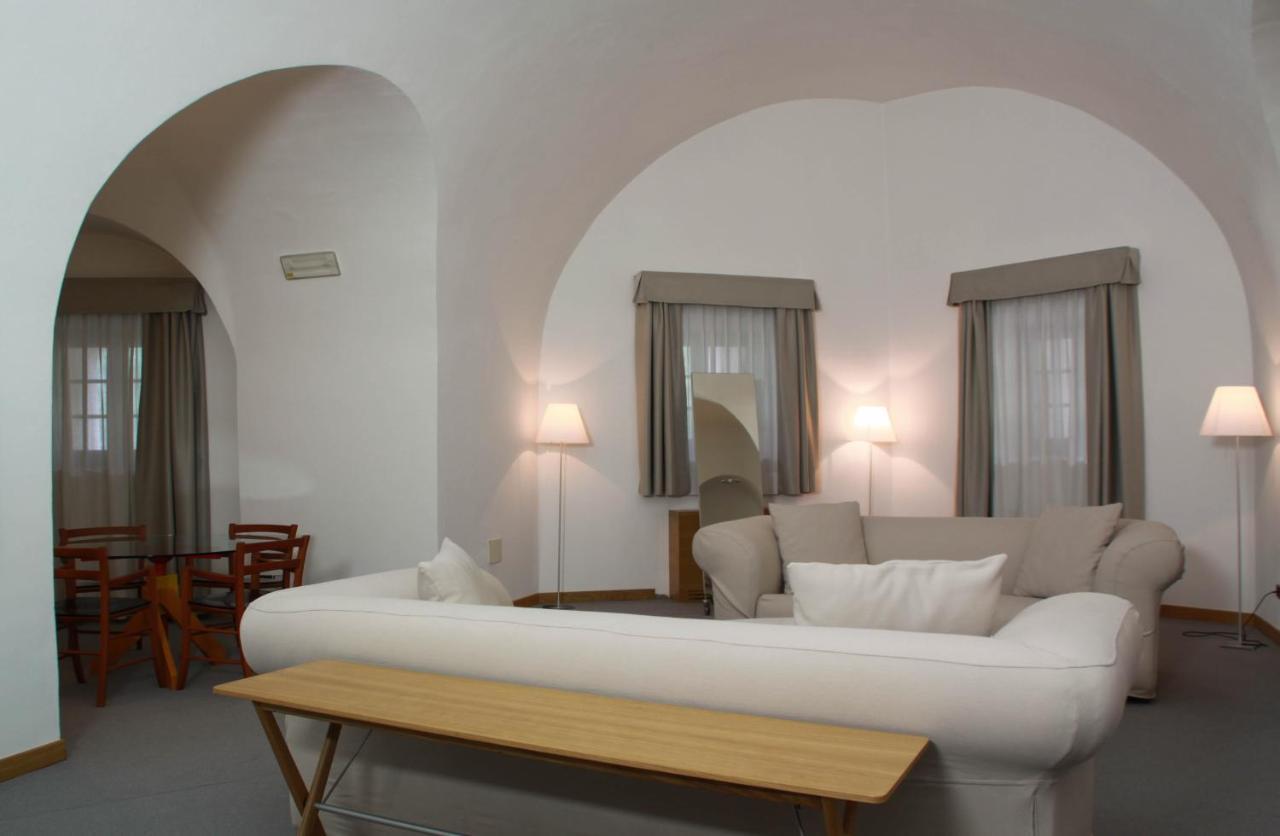 Hotel Cavour Et Des Officiers Bard Dış mekan fotoğraf