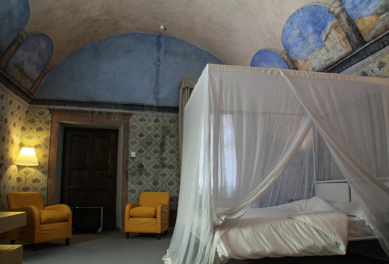 Hotel Cavour Et Des Officiers Bard Dış mekan fotoğraf