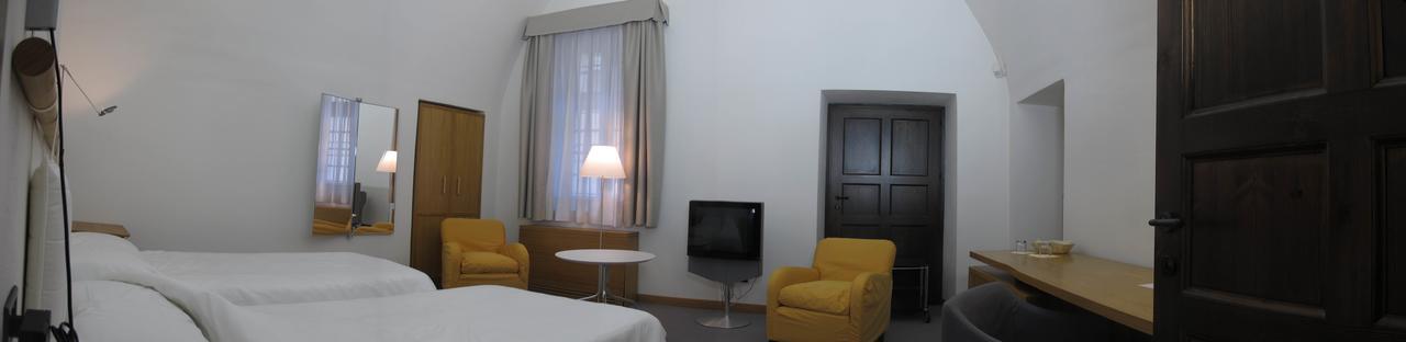 Hotel Cavour Et Des Officiers Bard Dış mekan fotoğraf