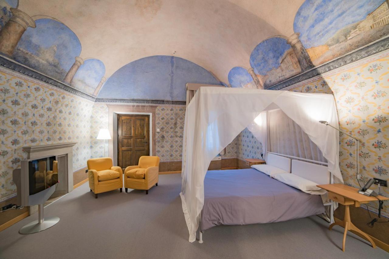Hotel Cavour Et Des Officiers Bard Dış mekan fotoğraf
